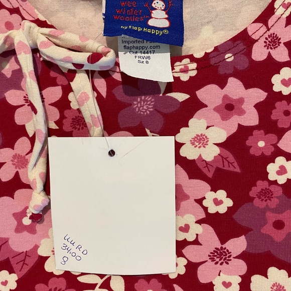 Little Girl’s Outfit - Picture 5 of 5